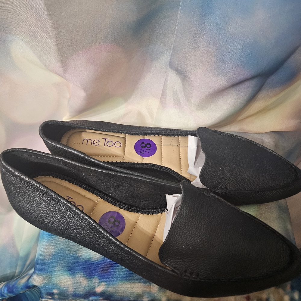 Me Too Leather Women's Classic flats w/ Faux Snake Skin Finish